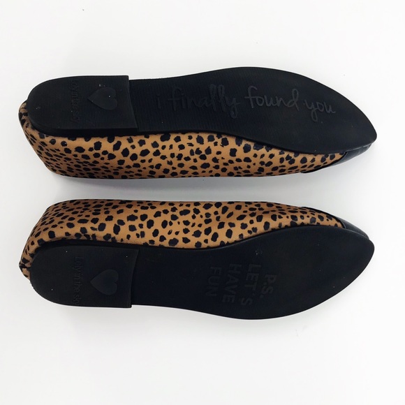 ModCloth : Loly in the Sky Animal Print Flats 8 - Picture 4 of 6